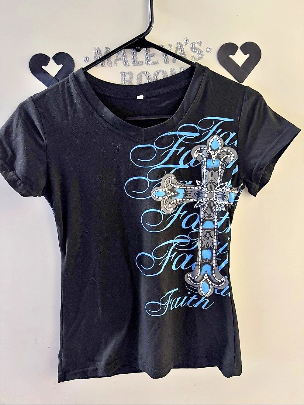 Graphic Short Sleeve Tee in Black & Blue Like New